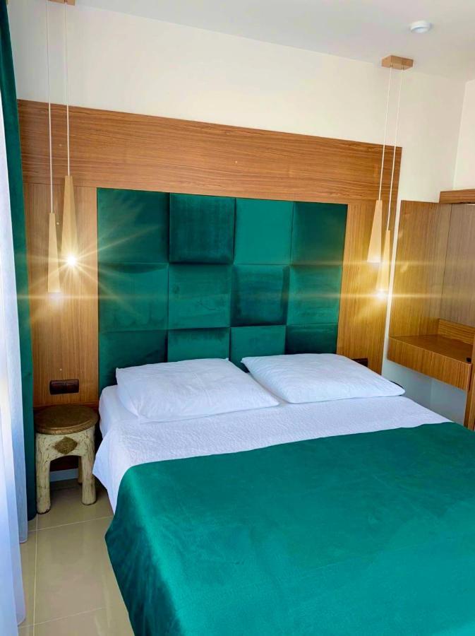 Golden View Przy Samym Morzu Plazy Apartment Primorsko Luaran gambar